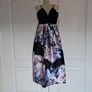 Sweet Storm Women's Floral Spaghetti Straps Maxi Dress Black/Purple Small